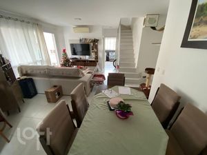 Image 7 - 873199