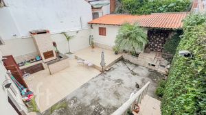 Image 25 - 873228