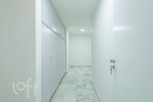 Image 21 - 873237