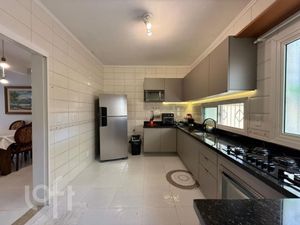 Image 8 - 873253