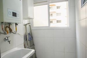 Image 8 - 873258