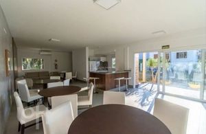 Image 9 - 873296