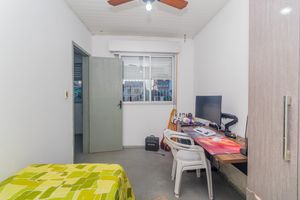 Image 22 - 873301