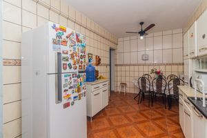 Image 24 - 873301