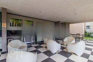 Image 18 - 873309