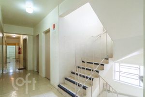 Image 19 - 873313