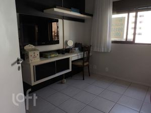 Image 15 - 873317