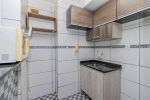 Image 11 - 873339