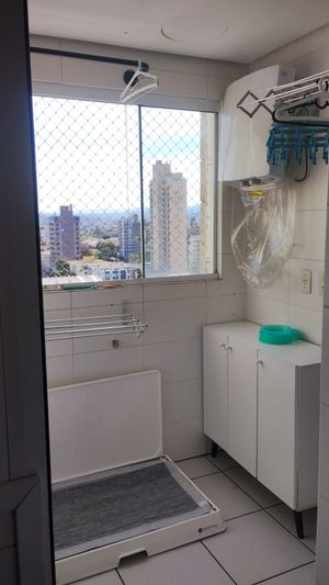 Image 11 - 873341