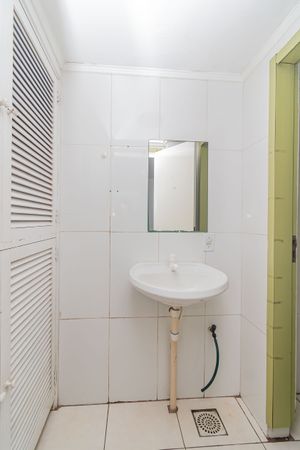 Image 7 - 873349