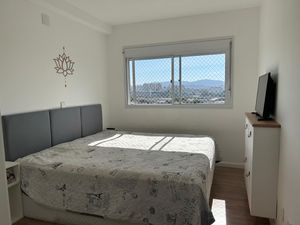 Image 19 - 873372