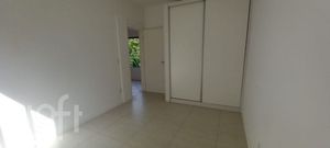 Image 21 - 873382