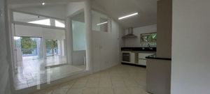 Image 35 - 873382