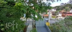 Image 33 - 873382