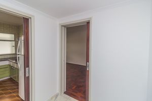 Image 6 - 873386