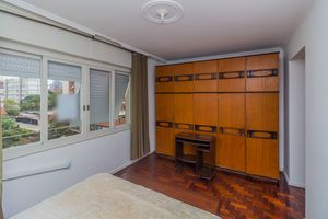 Image 9 - 873386