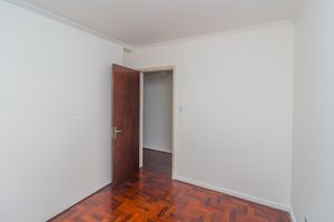 Image 18 - 873386