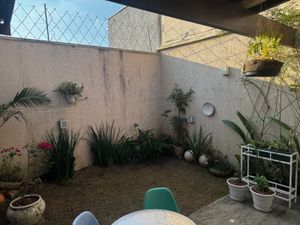 Image 7 - 873404