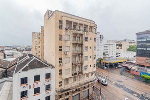 Image 25 - 873411