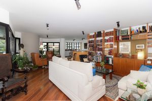 Image 8 - 873454