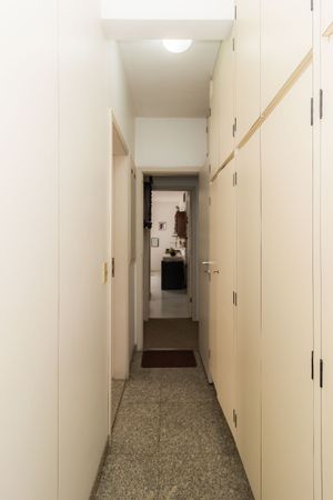 Image 40 - 873454
