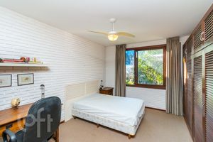 Image 19 - 873471