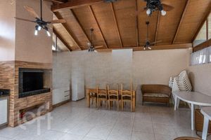 Image 21 - 873487