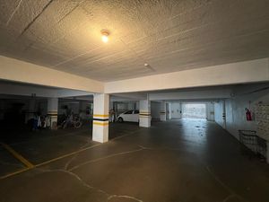 Image 16 - 873494