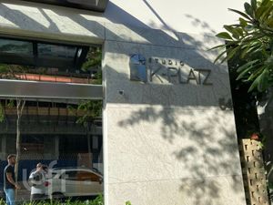 Image 41 - 873495