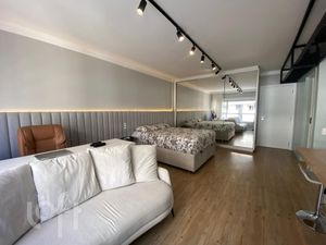 Image 9 - 873495