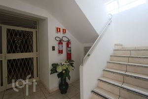 Image 7 - 873504