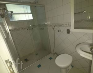 Image 4 - 873504