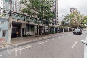 Image 40 - 873510
