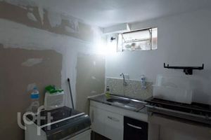 Image 4 - 873512
