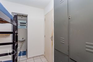 Image 35 - 873512