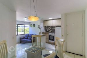 Image 7 - 873513