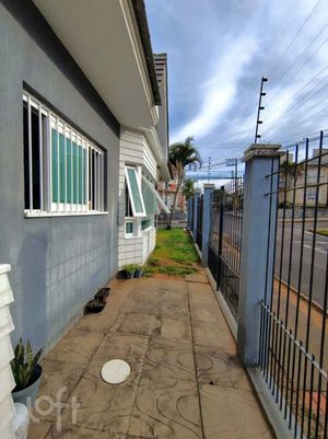 Image 19 - 873515