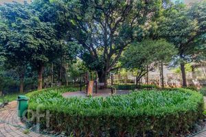 Image 70 - 873542