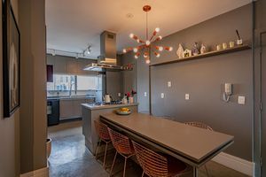 Image 7 - 873570