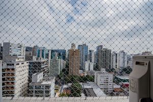Image 27 - 873570