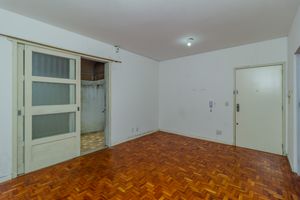 Image 3 - 873573