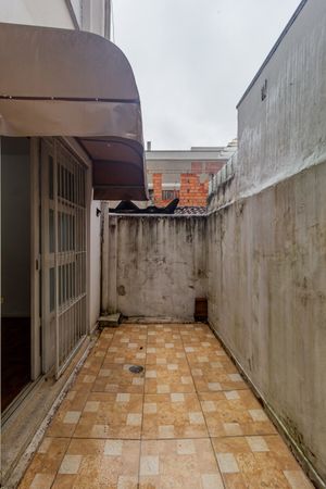 Image 11 - 873573