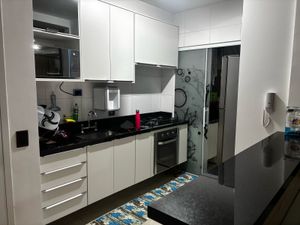 Image 6 - 873575