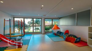 Image 39 - 873577