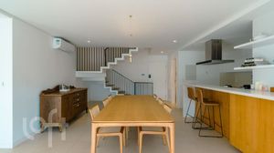Image 84 - 873577