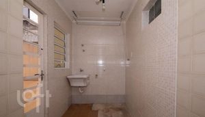 Image 11 - 873580