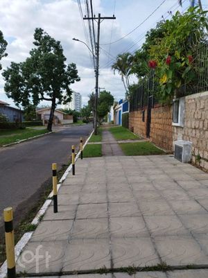 Image 37 - 873604
