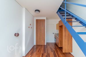 Image 12 - 873606