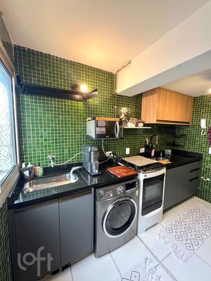 Image 11 - 873608