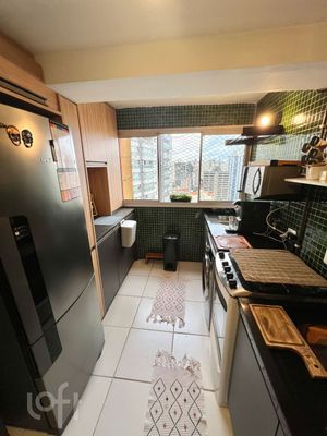 Image 10 - 873608